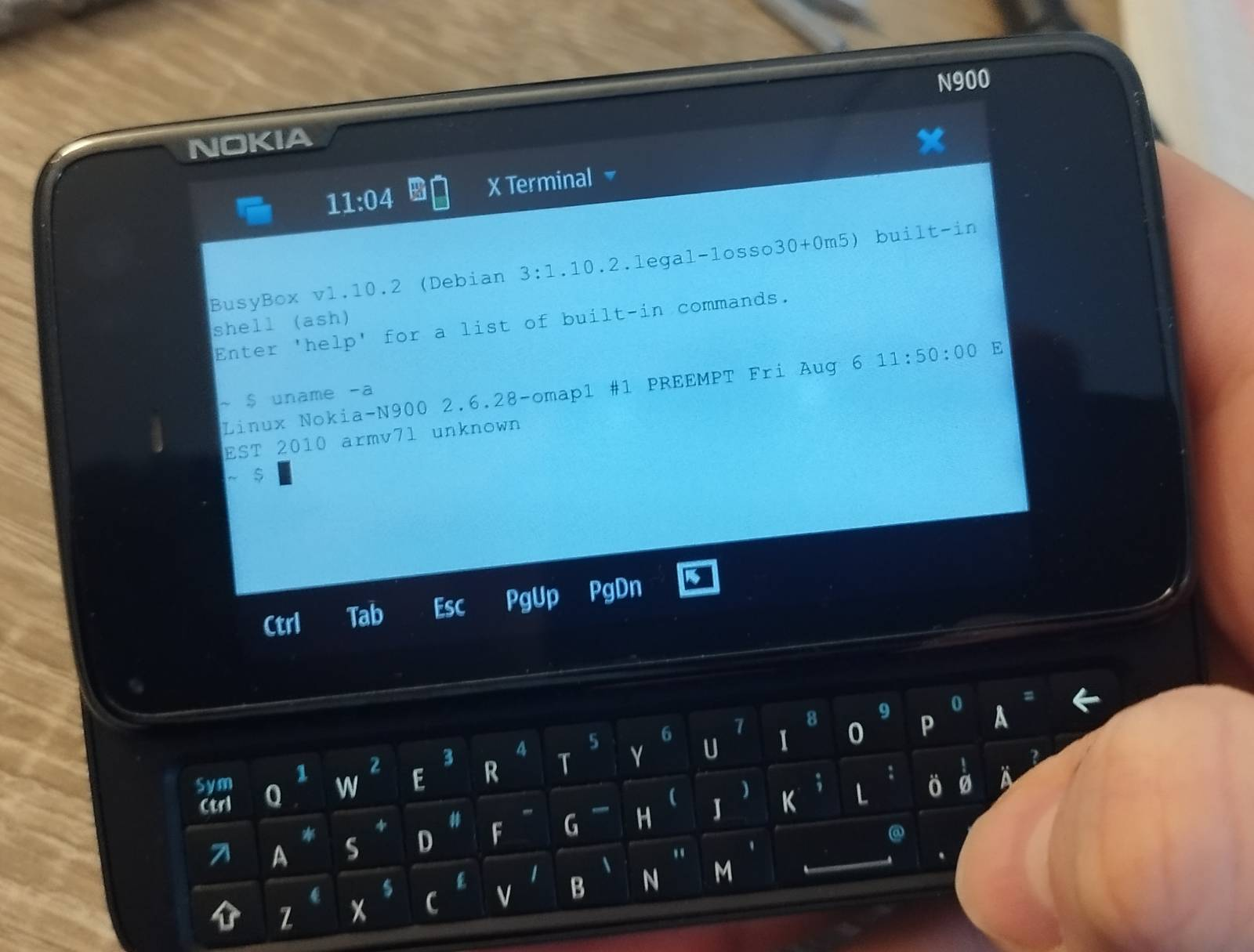 N900